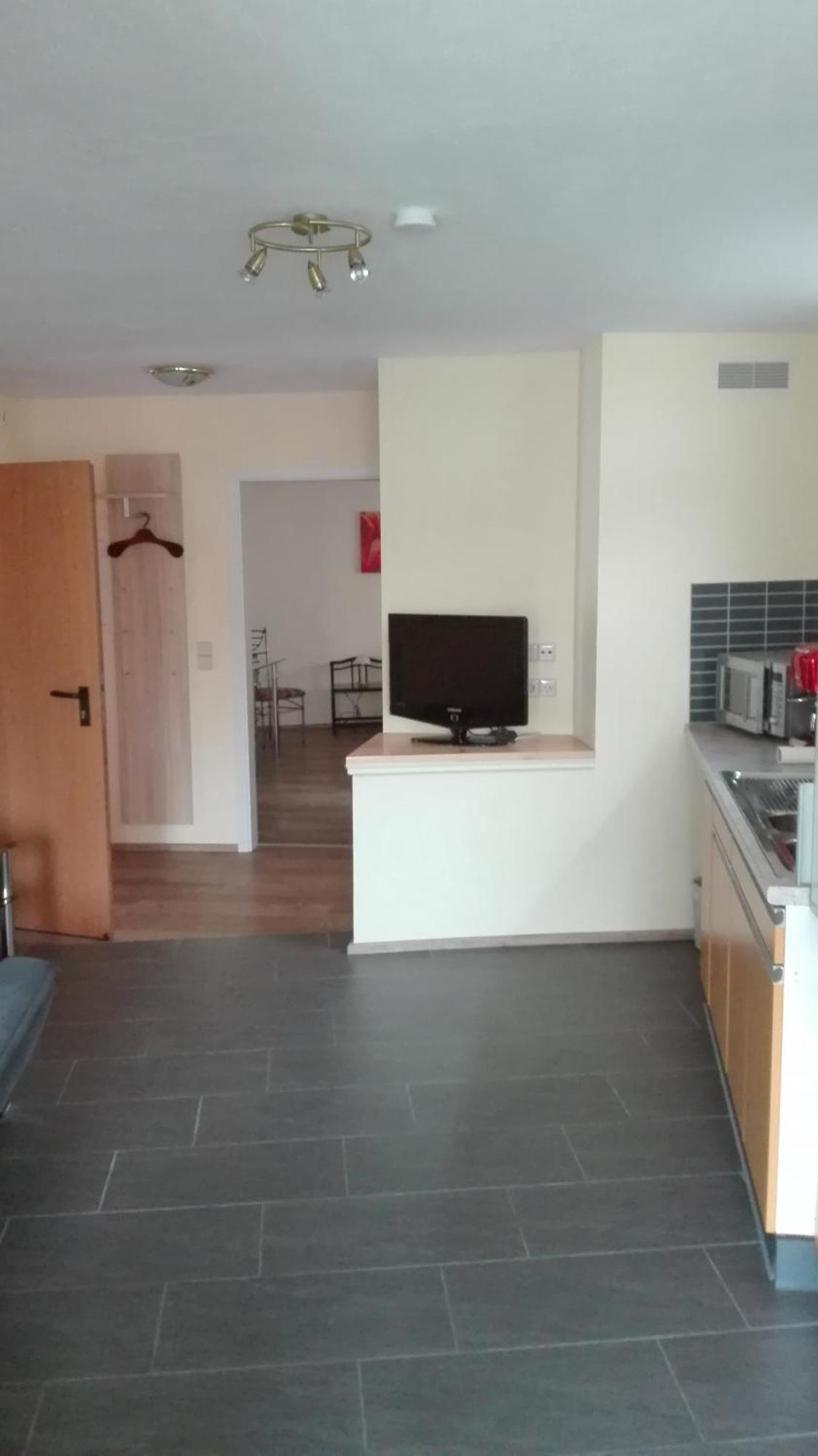 Hotel Am Hindenburgplatz Апенвайер Екстериор снимка