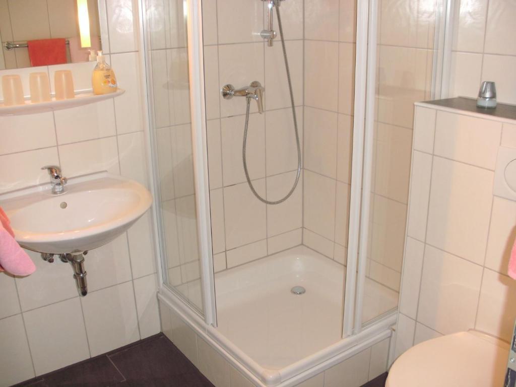 Hotel Am Hindenburgplatz Апенвайер Стая снимка